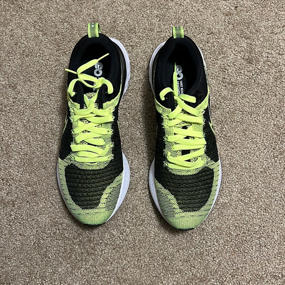 NWOT Men's Nike React Infinity Run Flyknit 2, Volt/Black, 10 CT2357 700